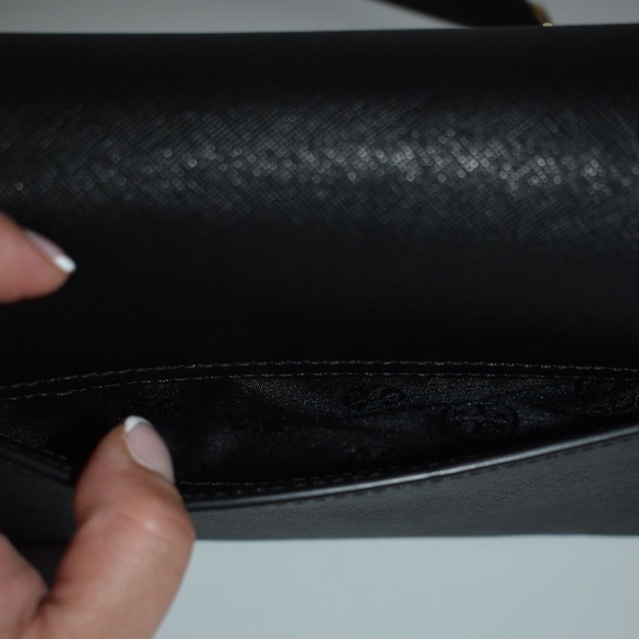 TORY BURCH ROBINSON CONVERTIBLE SHOULDER BAG - Picture 9 of 11